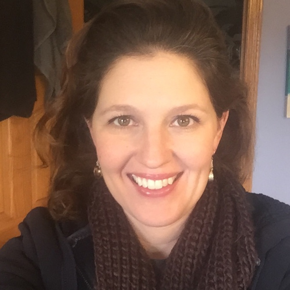 Meet your Posher, Desiree